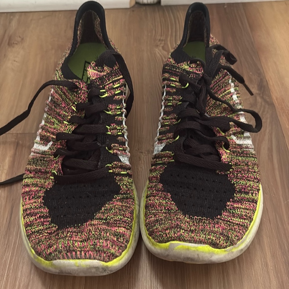 Nike flyknits size 6.5